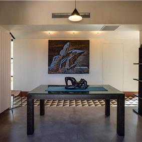 4 bedroom villa with pool near Noto, sleeps 8